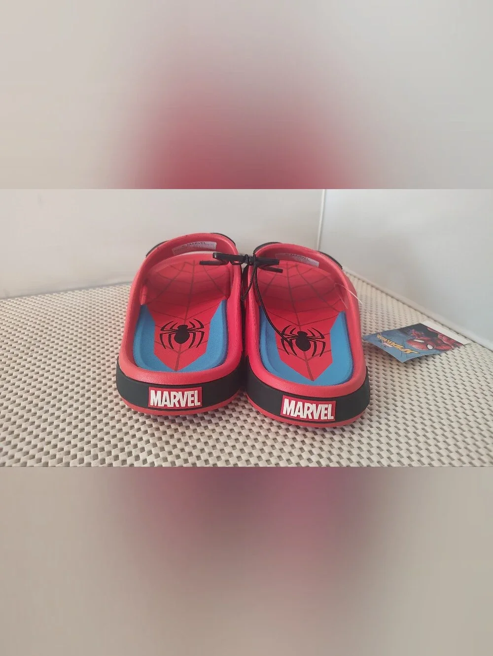 Spider-Man Boys Size 5 Slides Sandals NWT